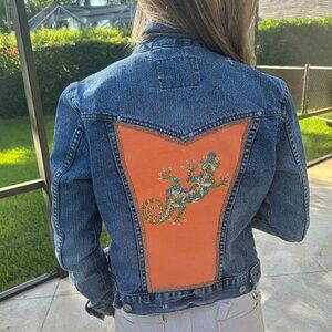 Upscaled32- Cute Lizard Jacket